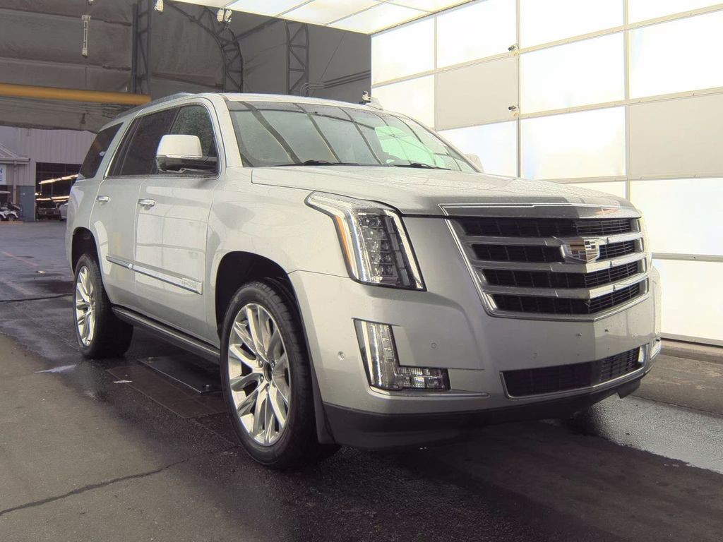 2018 Cadillac Escalade Image 1
