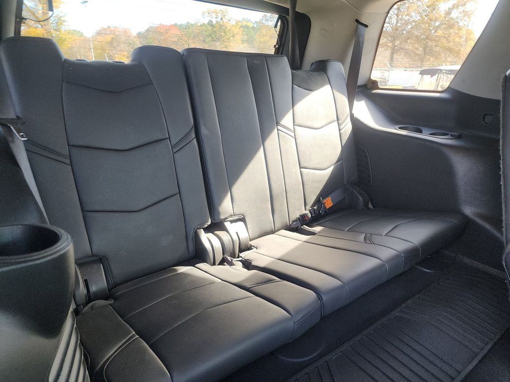 2018 Cadillac Escalade Image 11