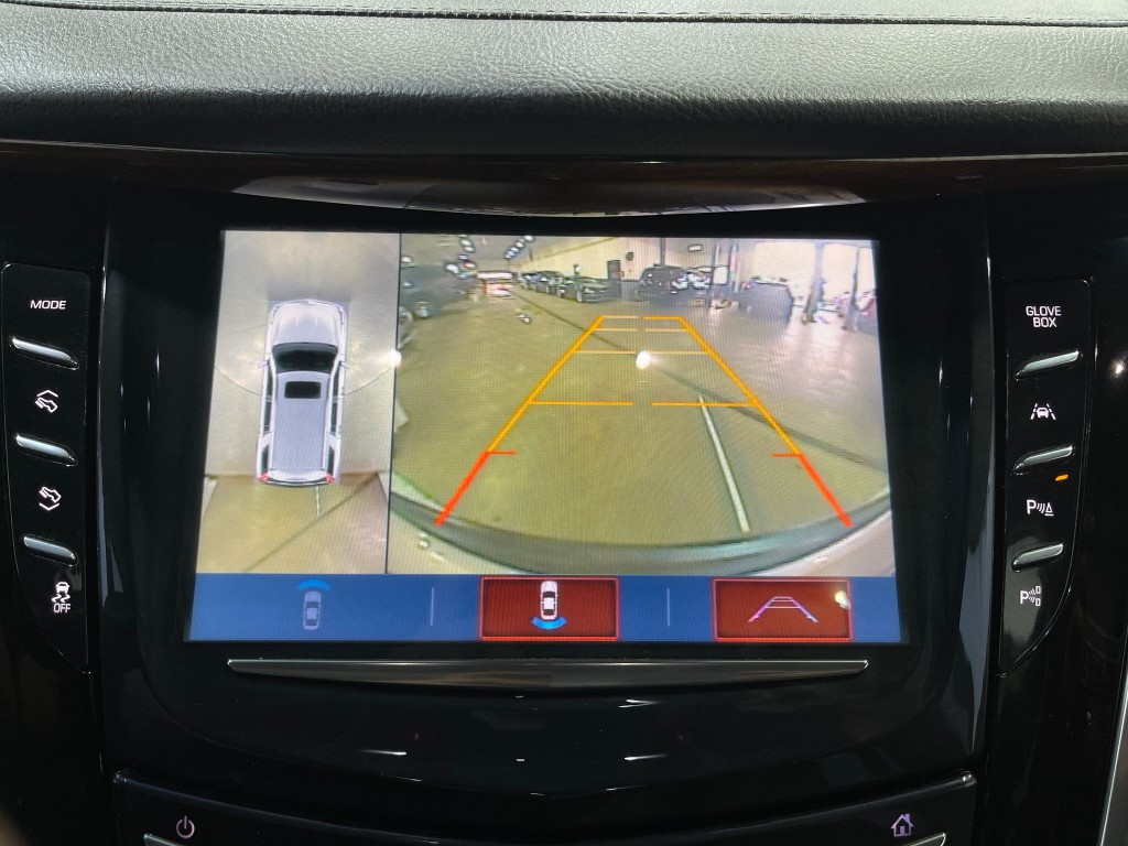 2018 Cadillac Escalade Image 11