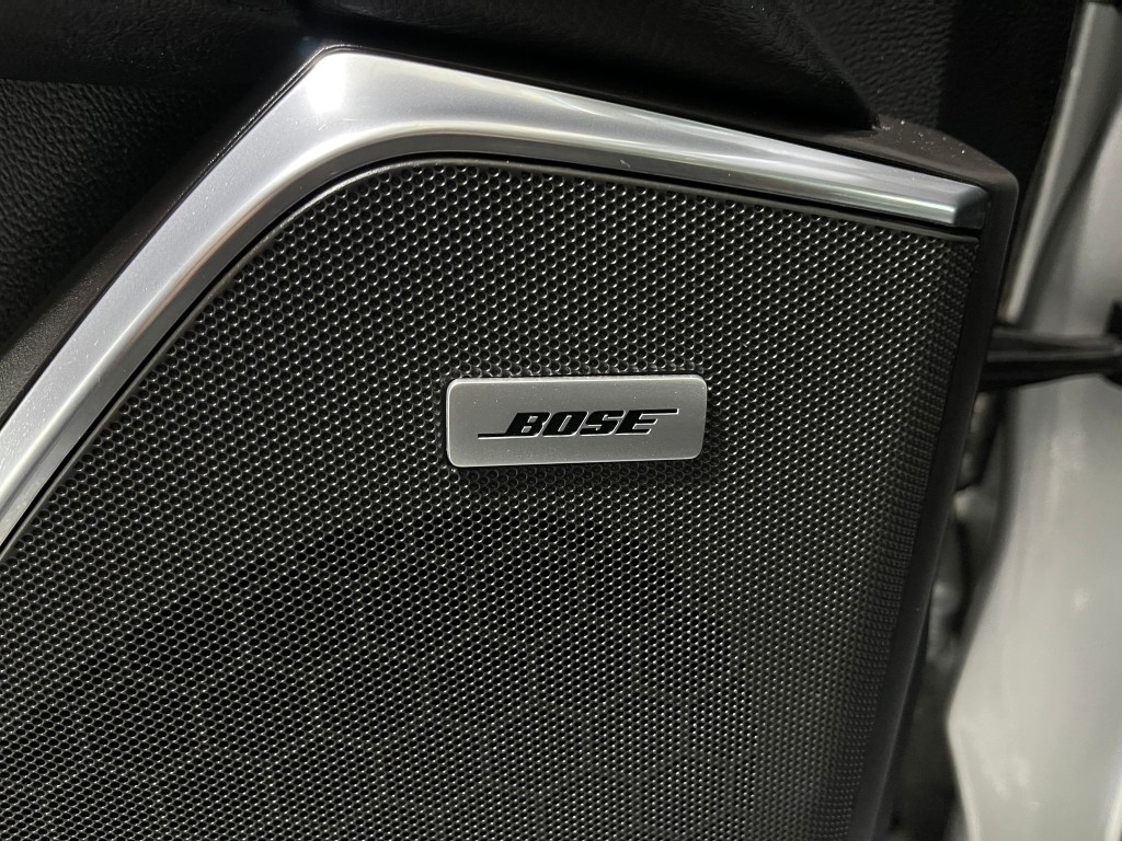 2018 Cadillac Escalade Image 19