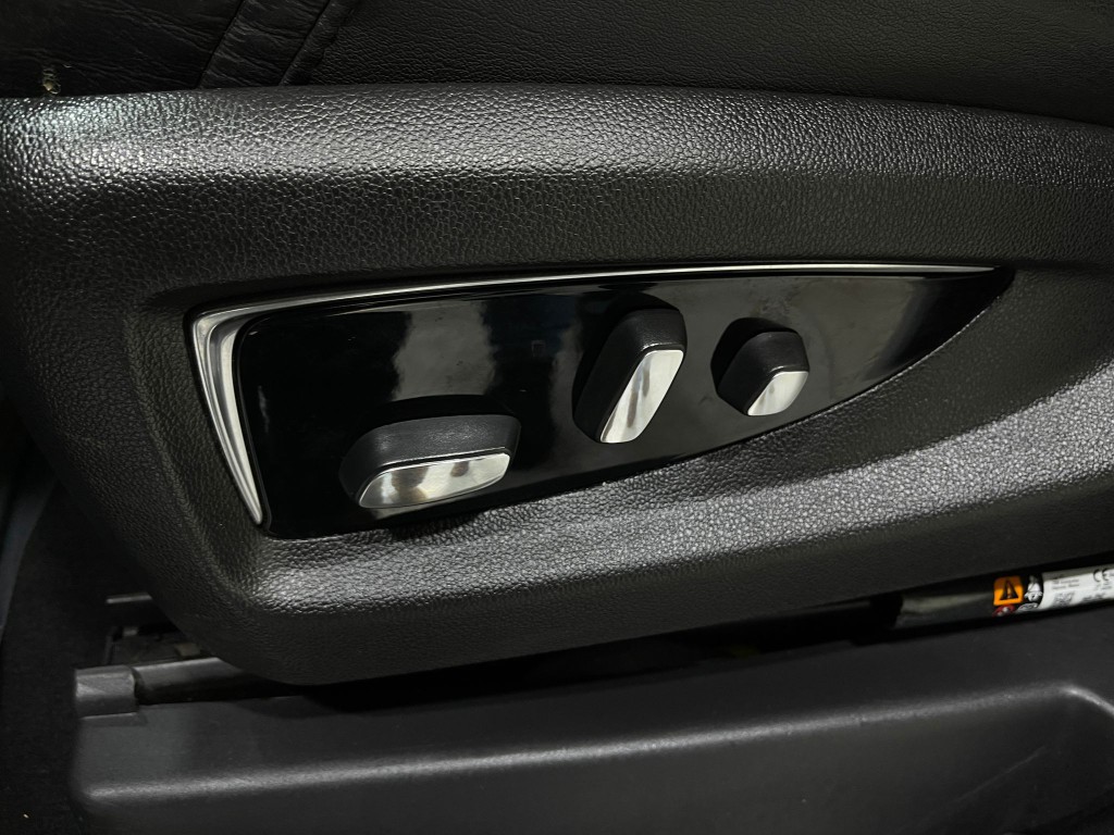 2018 Cadillac Escalade Image 20