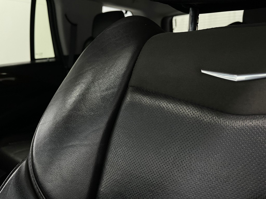 2018 Cadillac Escalade Image 21