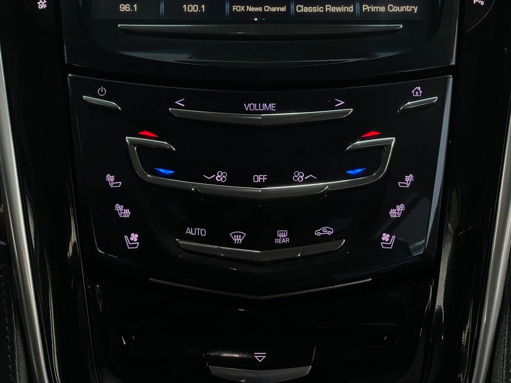 2018 Cadillac Escalade Image 28