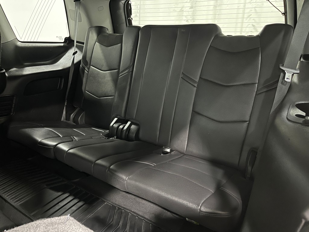 2018 Cadillac Escalade Image 35