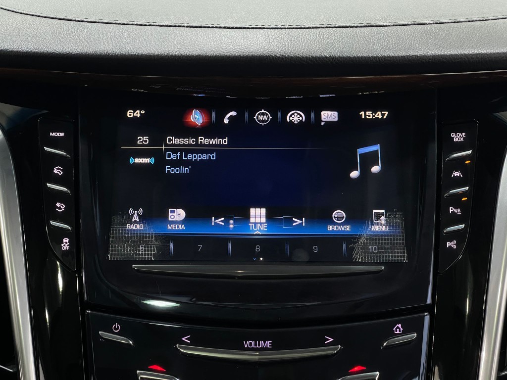 2018 Cadillac Escalade Image 25