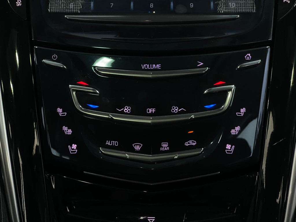 2018 Cadillac Escalade Image 26
