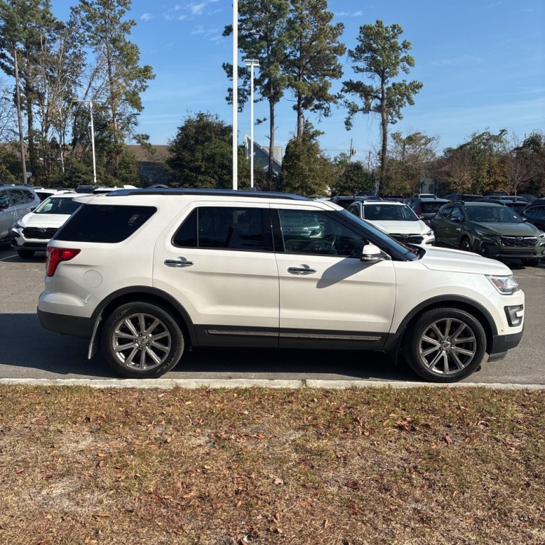 2017 Ford Explorer Image 3