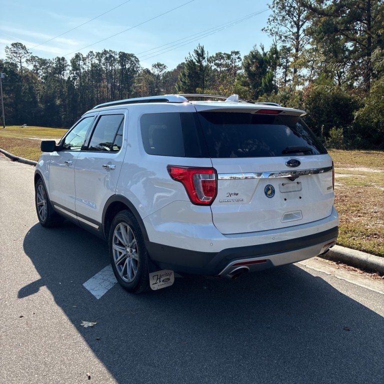 2017 Ford Explorer Image 6