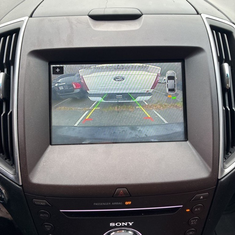 2017 Ford Edge Image 11