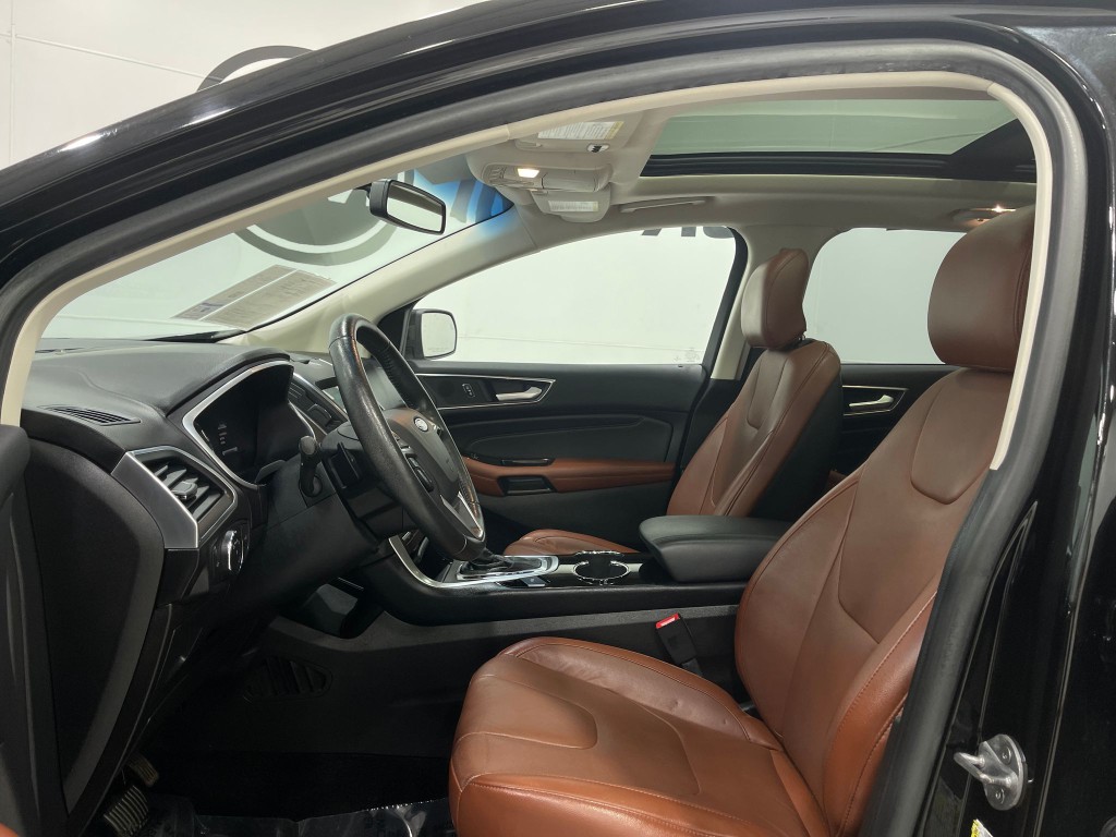 2017 Ford Edge Image 13