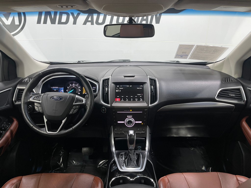 2017 Ford Edge Image 19