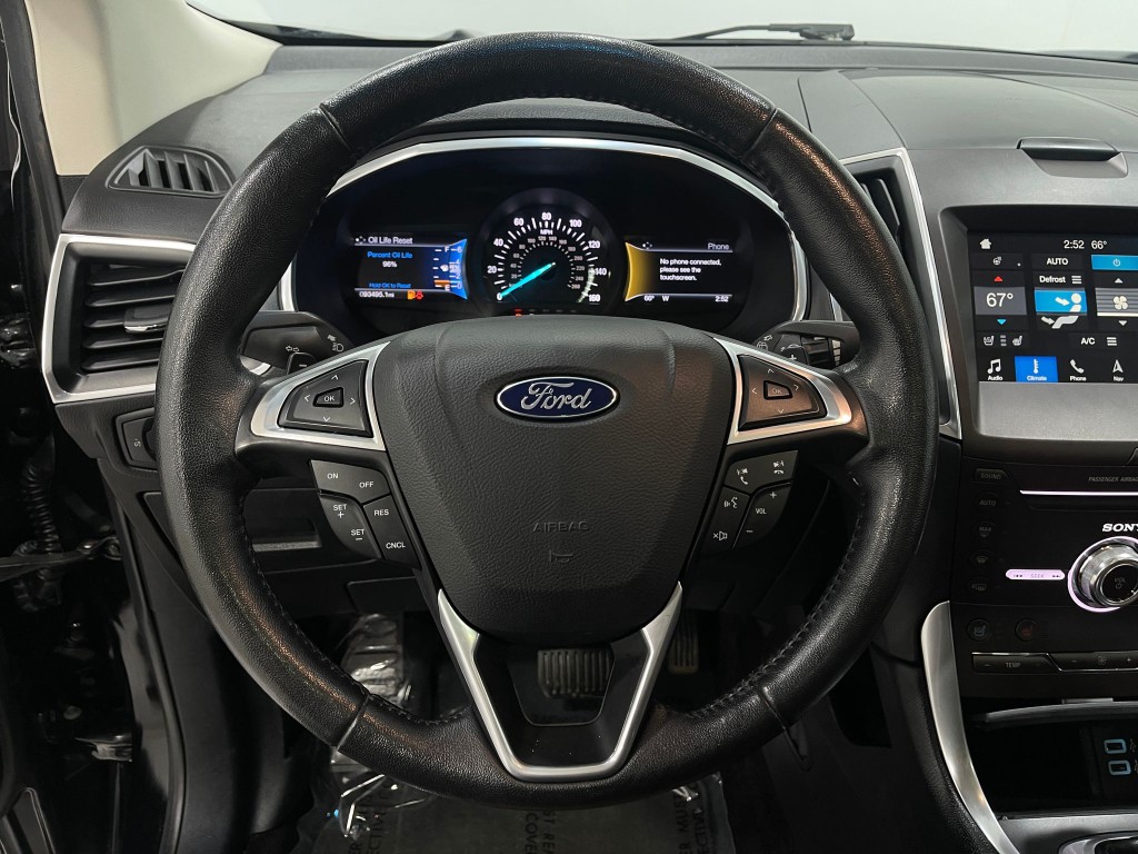 2017 Ford Edge Image 23