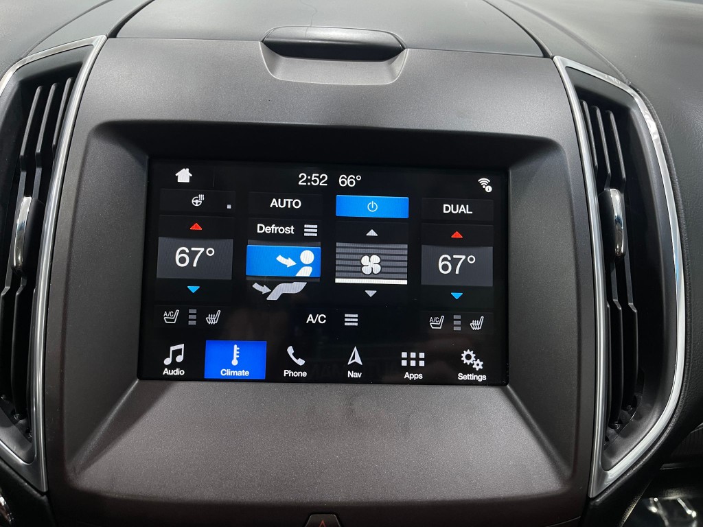 2017 Ford Edge Image 26