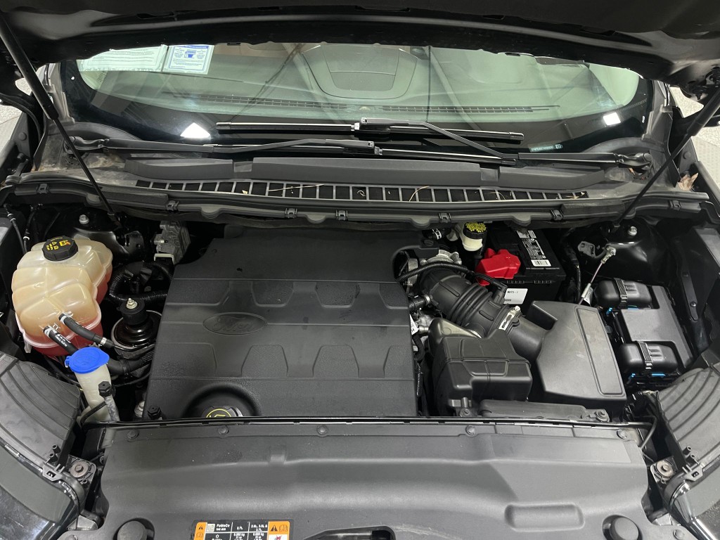 2017 Ford Edge Image 27