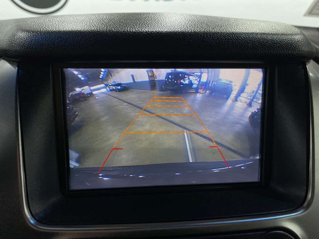 2017 Chevrolet Suburban Image 11