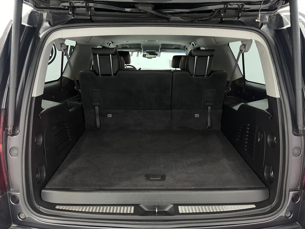 2017 Chevrolet Suburban Image 28
