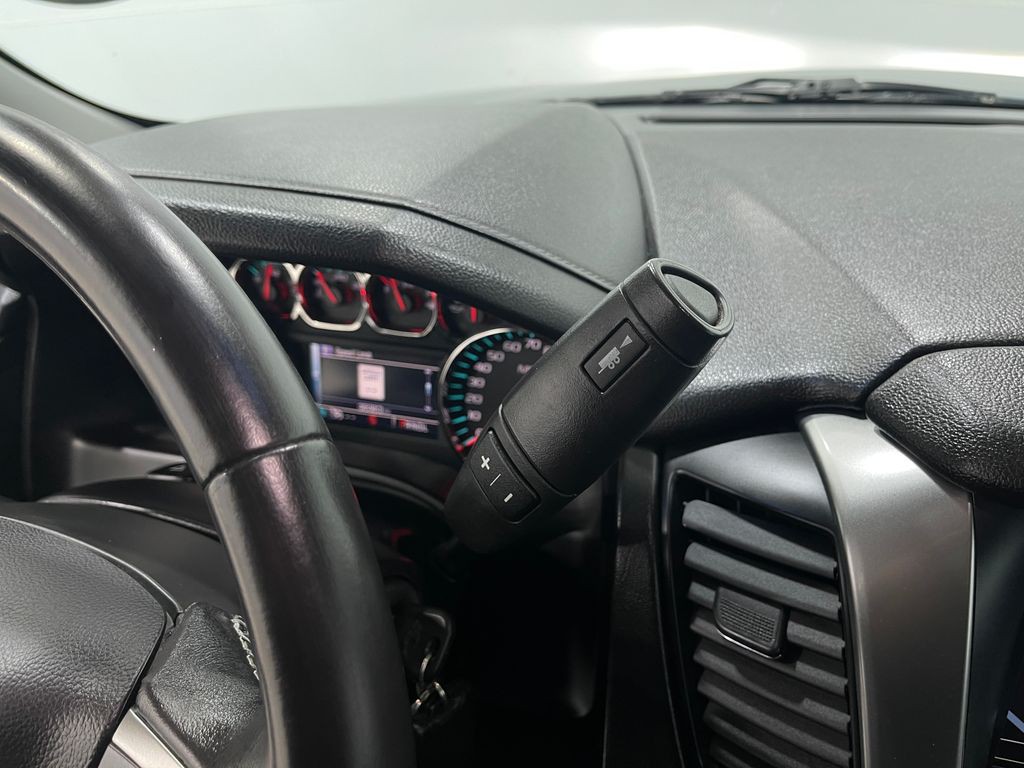 2017 Chevrolet Suburban Image 29