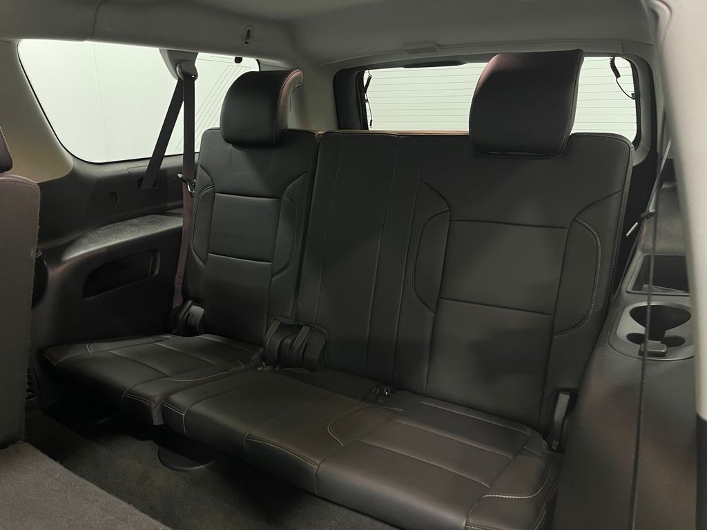 2017 Chevrolet Suburban Image 31