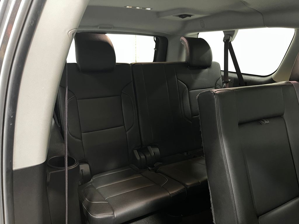 2017 Chevrolet Suburban Image 32