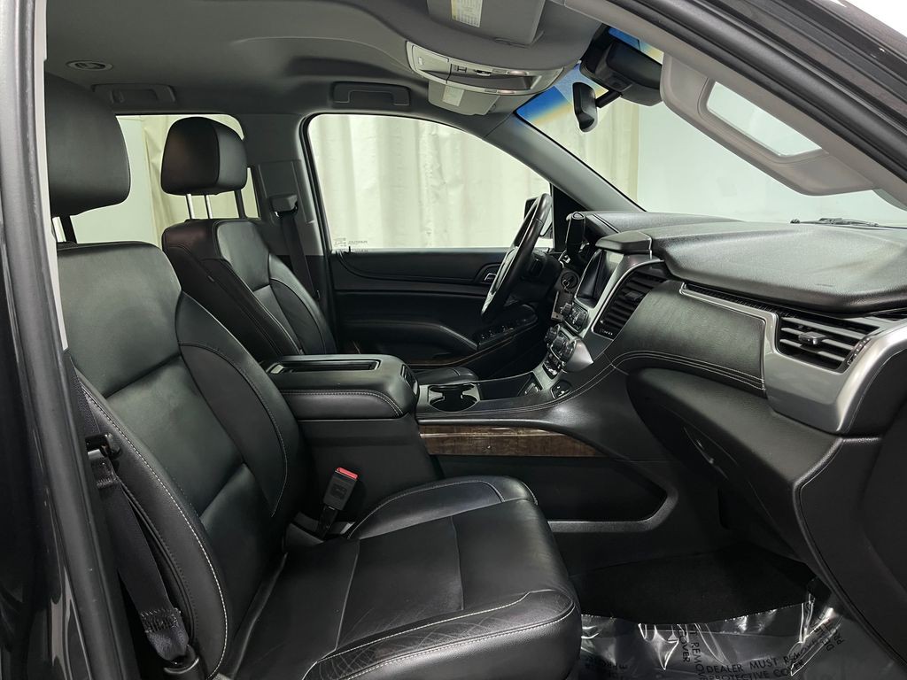 2017 Chevrolet Suburban Image 34