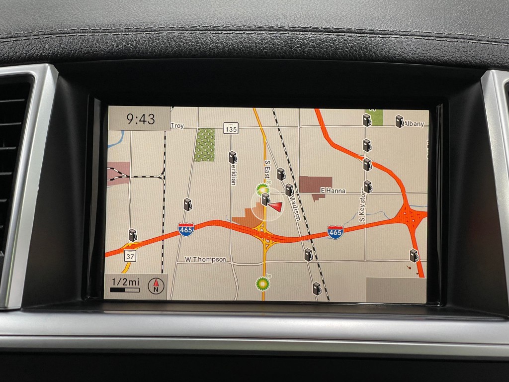 2016 Mercedes-Benz GL-Class Image 10