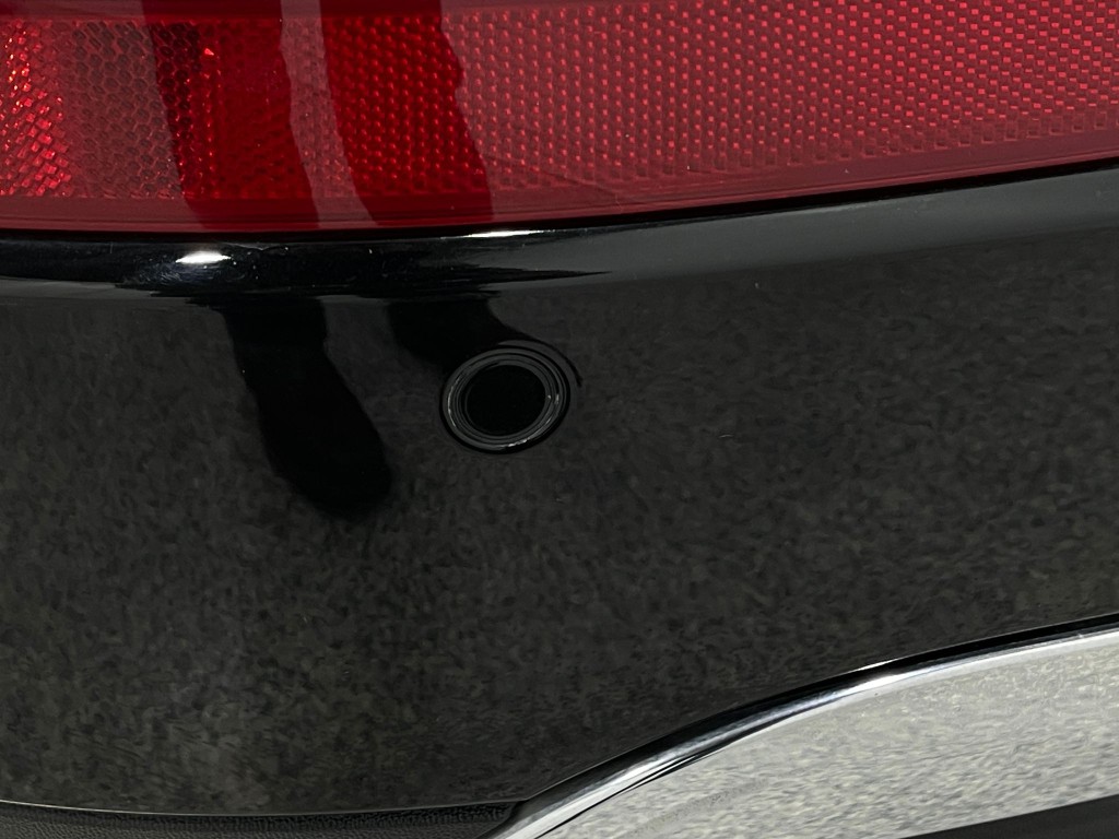 2016 Mercedes-Benz GL-Class Image 14