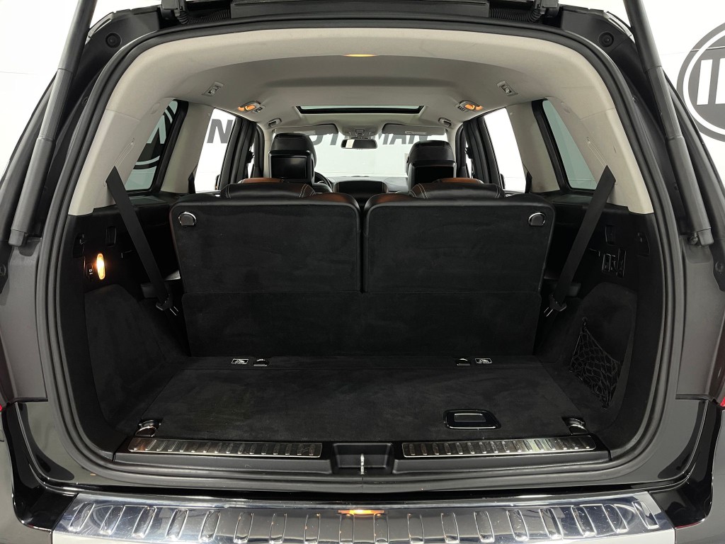 2016 Mercedes-Benz GL-Class Image 28