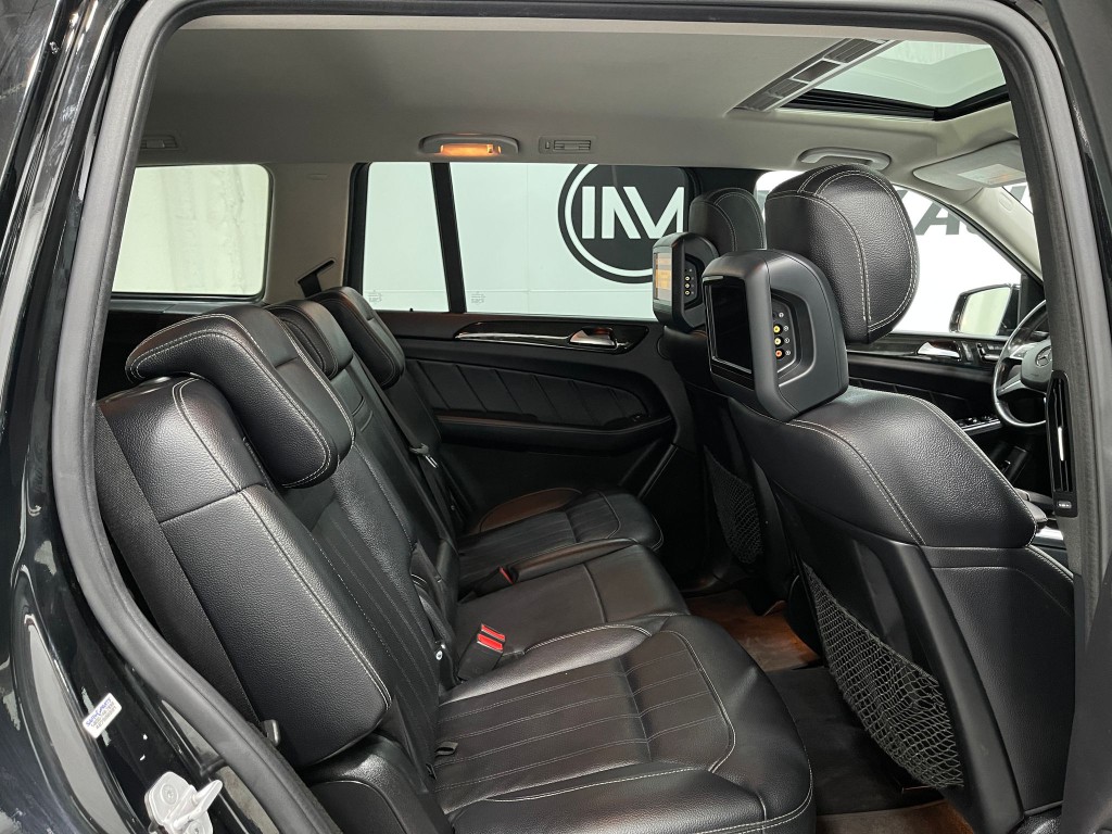 2016 Mercedes-Benz GL-Class Image 35