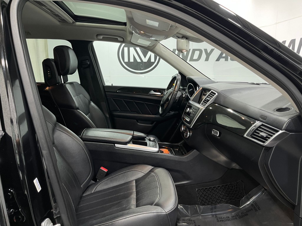 2016 Mercedes-Benz GL-Class Image 36