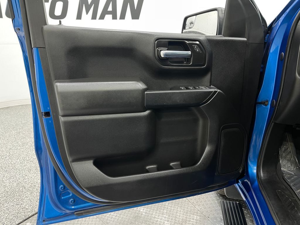 2022 Chevrolet Silverado 1500 Image 13