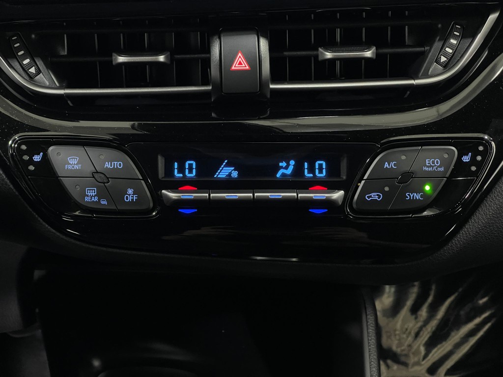 2018 Toyota C-HR Image 23