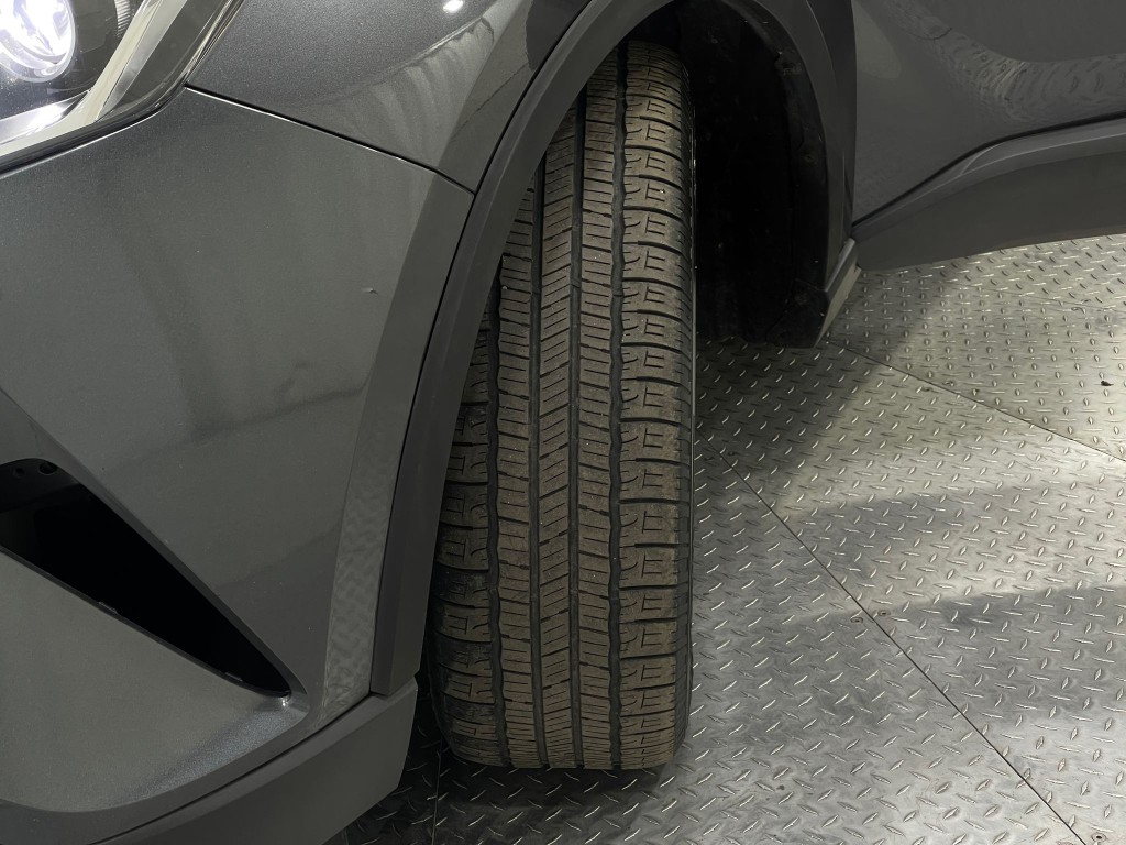 2018 Toyota C-HR Image 34