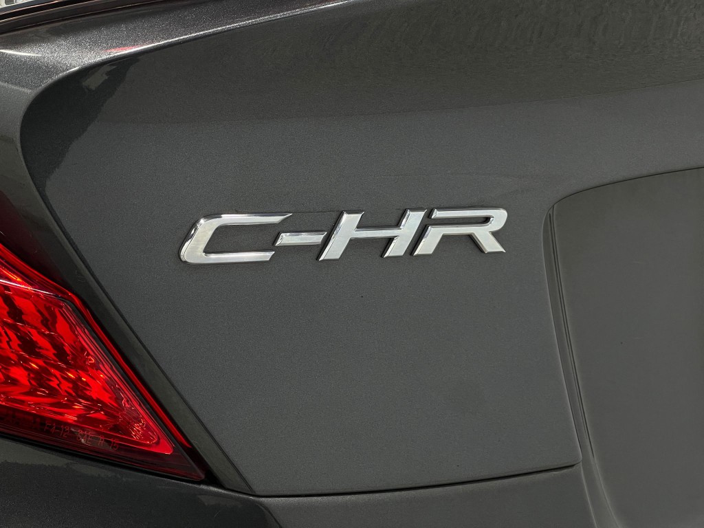 2018 Toyota C-HR Image 37