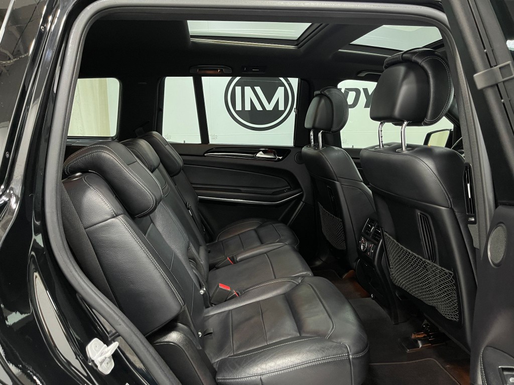 2017 Mercedes-Benz GLS-Class Image 35