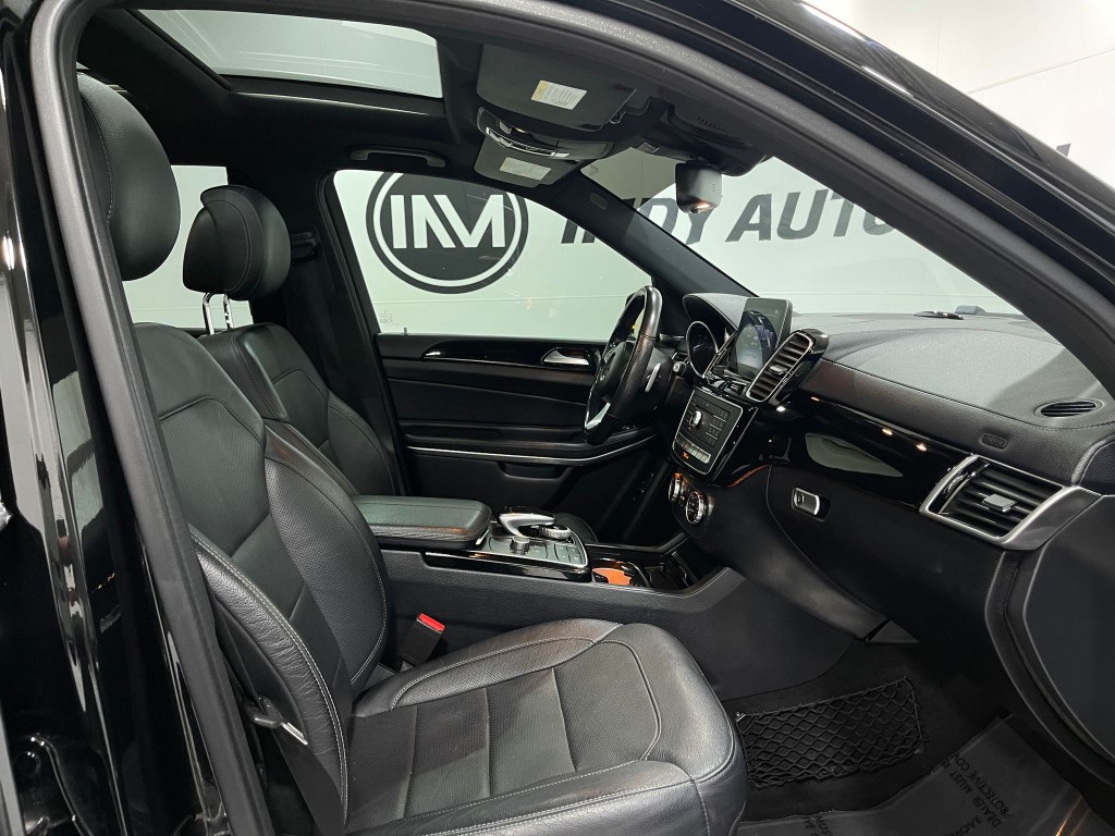 2017 Mercedes-Benz GLS-Class Image 36