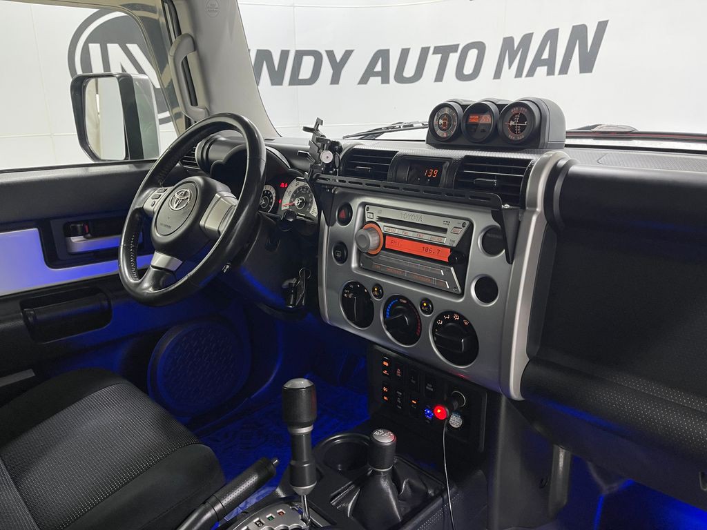 2007 Toyota FJ Cruiser Image 16