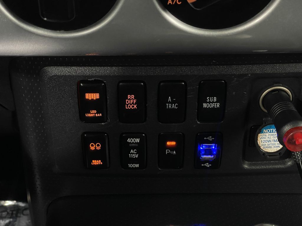 2007 Toyota FJ Cruiser Image 21