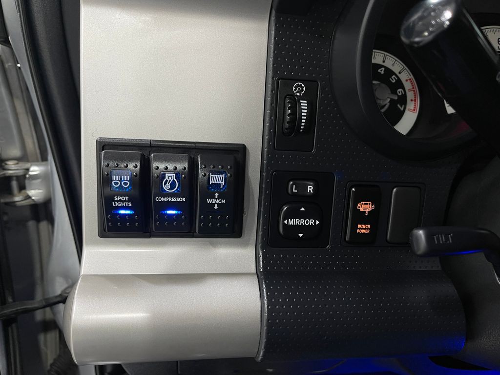 2007 Toyota FJ Cruiser Image 23