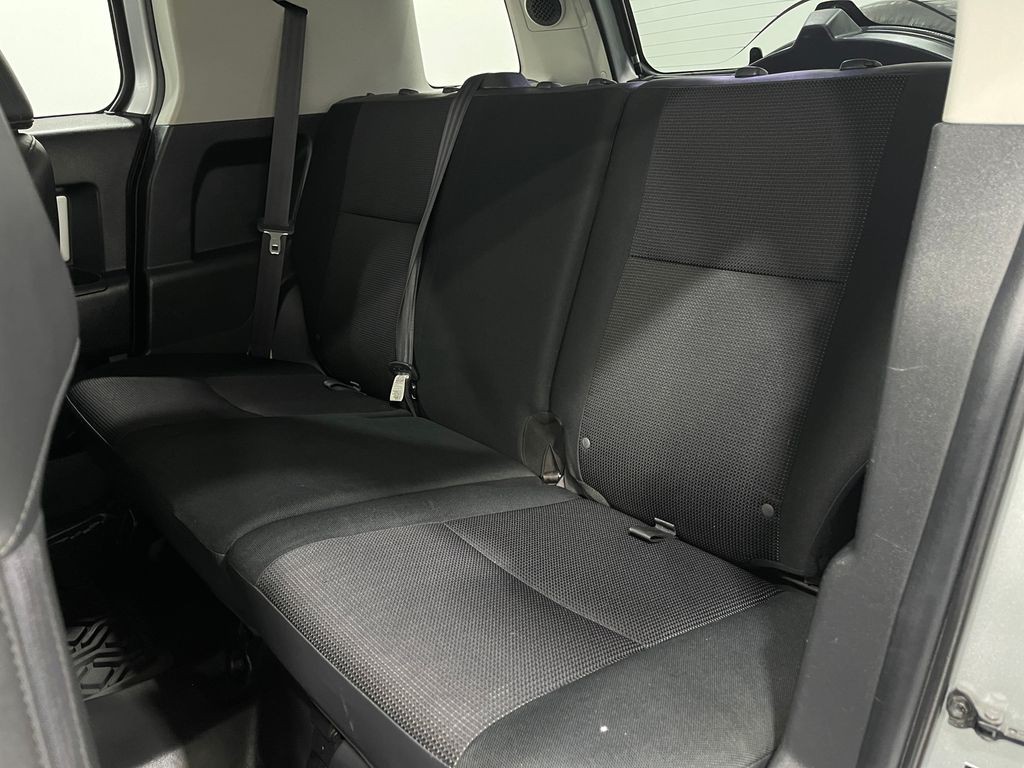 2007 Toyota FJ Cruiser Image 30