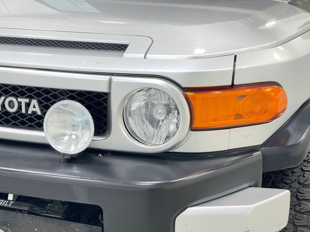 2007 Toyota FJ Cruiser Image 33