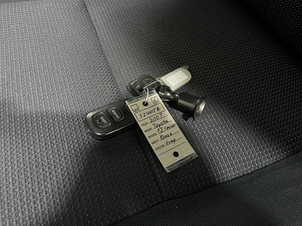 2007 Toyota FJ Cruiser Image 38