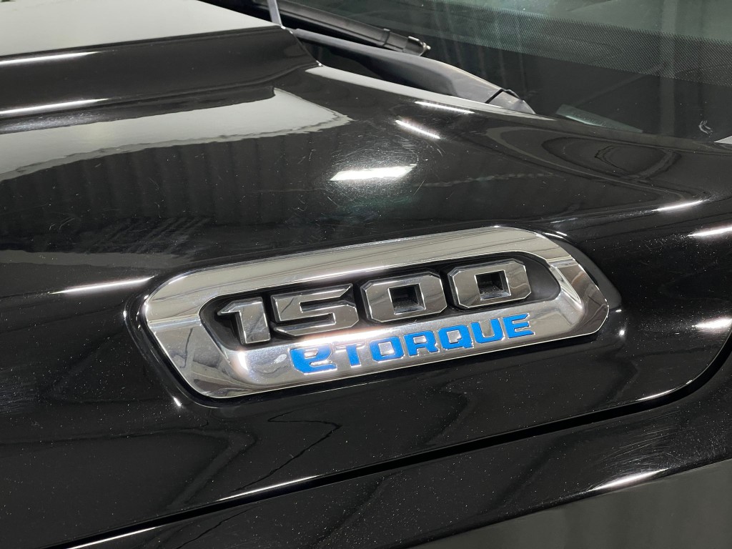 2022 RAM 1500 Image 38
