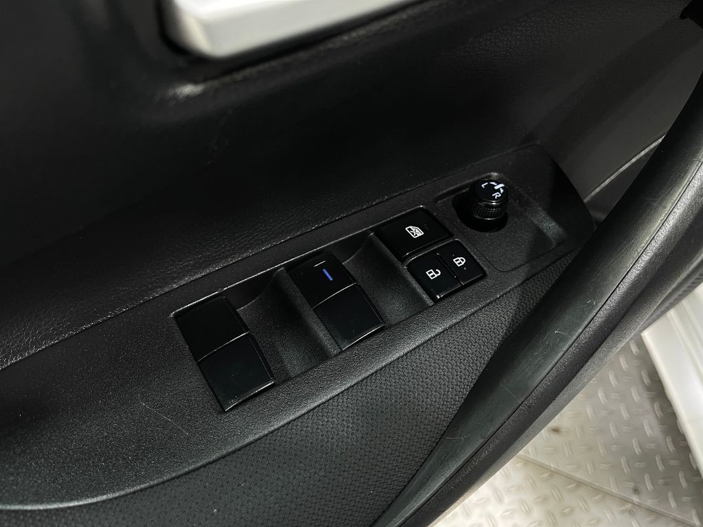 2021 Toyota Corolla Image 14