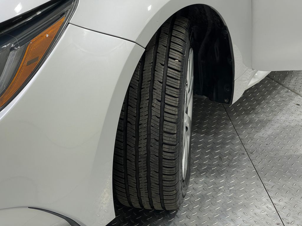 2021 Toyota Corolla Image 33