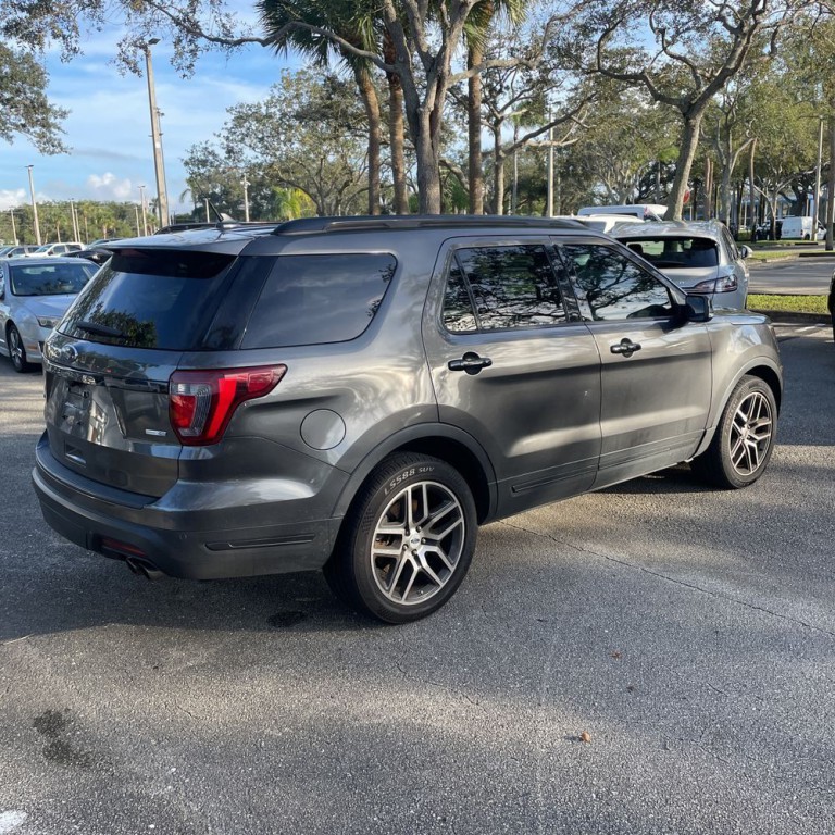 2019 Ford Explorer Image 5