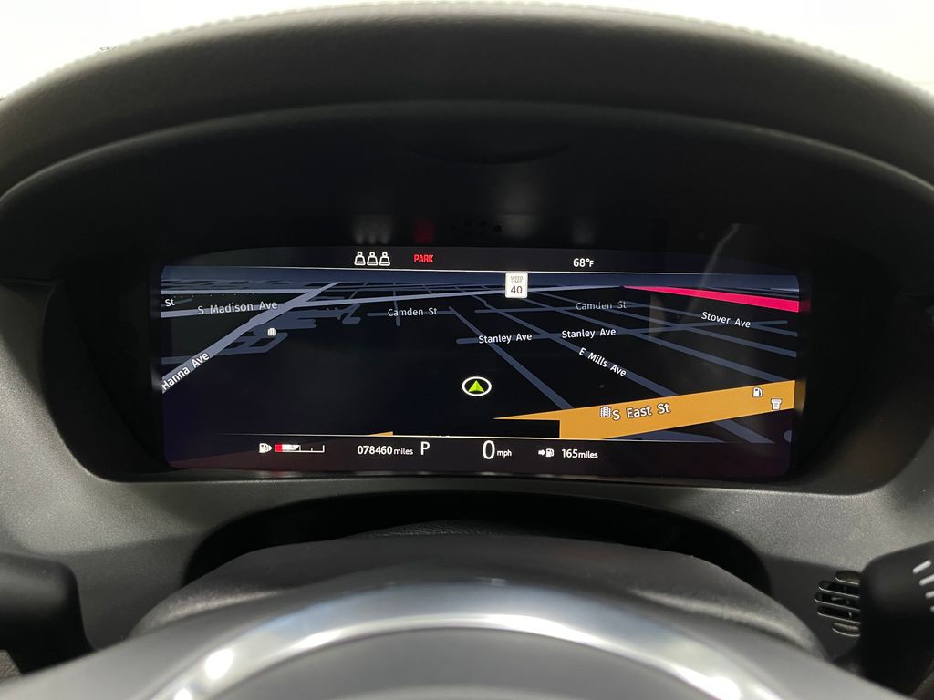 2019 Jaguar F-PACE Image 25