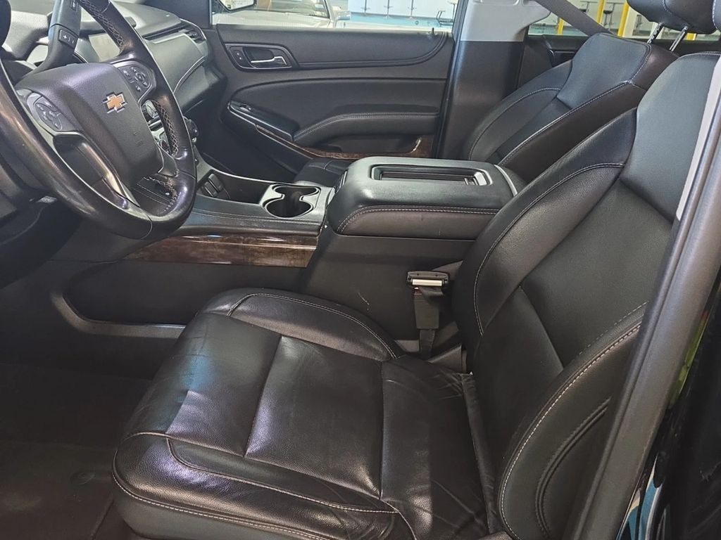 2019 Chevrolet Tahoe Image 4