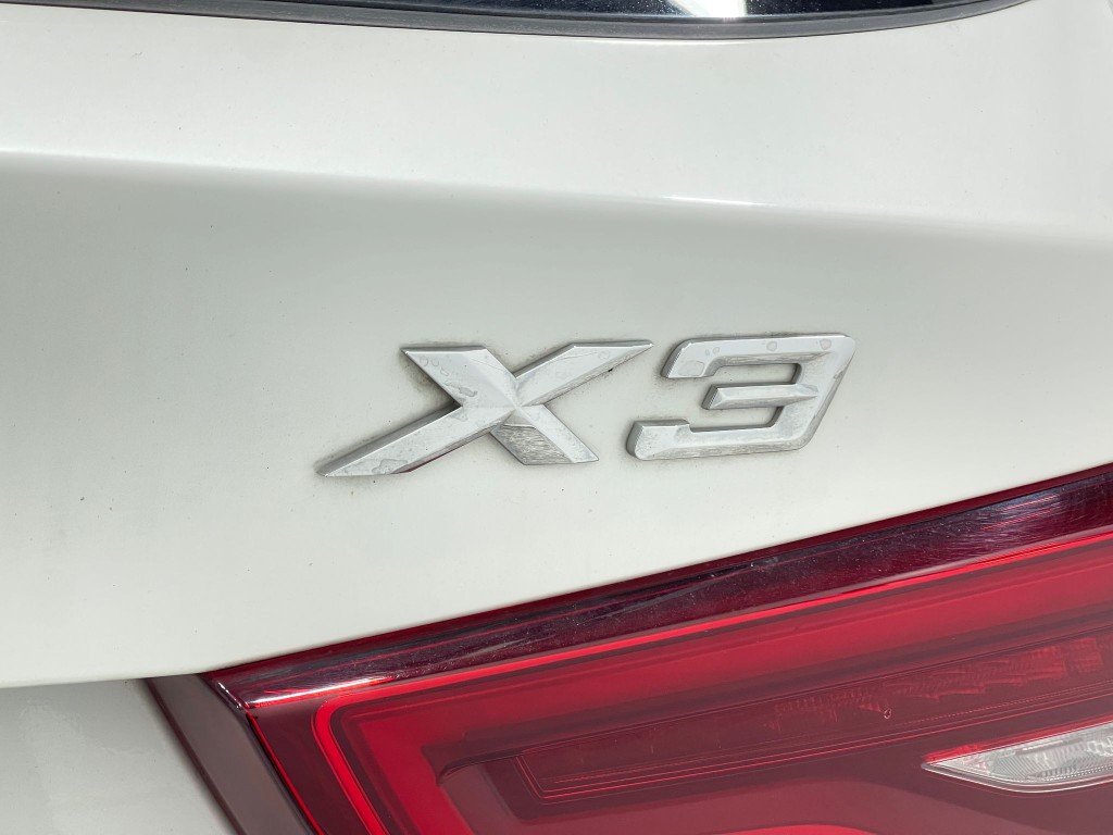 2018 BMW X3 Image 40