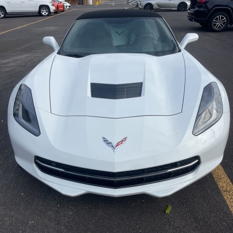 2016 Chevrolet Corvette Image 2