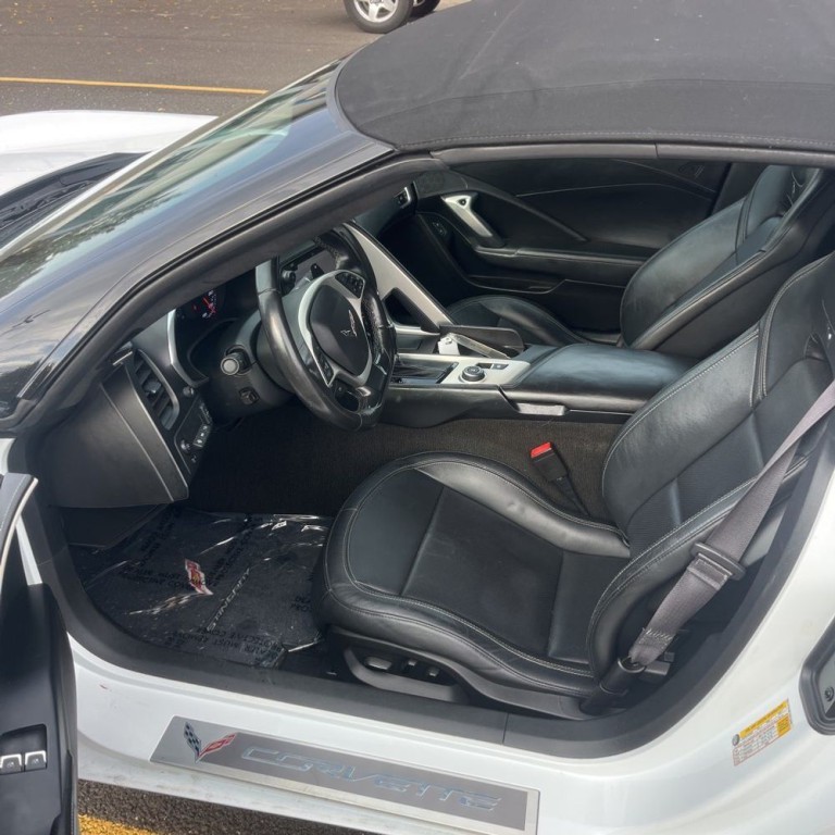 2016 Chevrolet Corvette Image 8